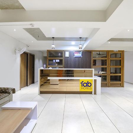 Fabhotel Bharosa Inn Ahmadabad Zewnętrze zdjęcie