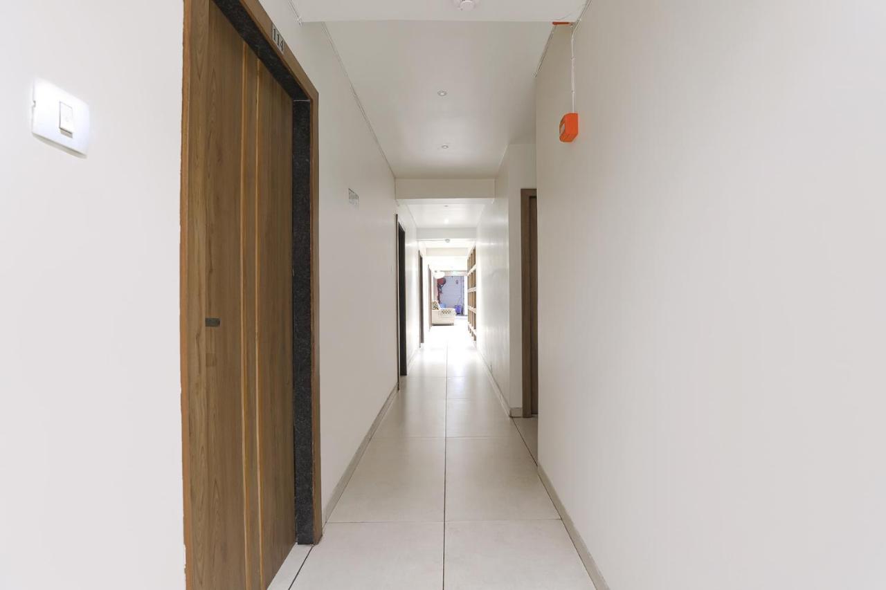Fabhotel Bharosa Inn Ahmadabad Zewnętrze zdjęcie